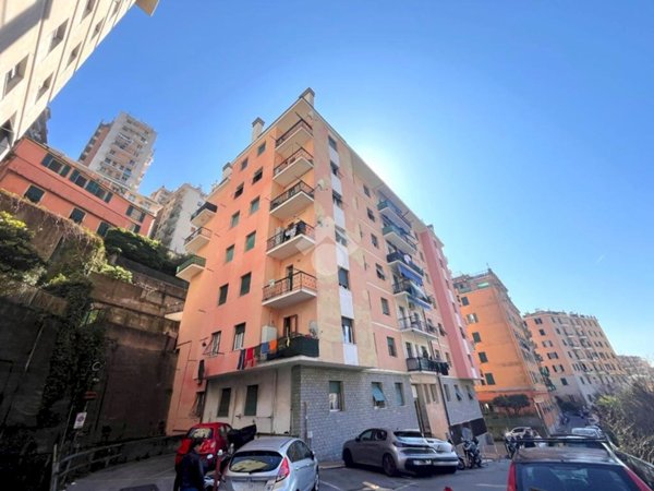 appartamento in vendita a Genova in zona Lagaccio / Granarolo