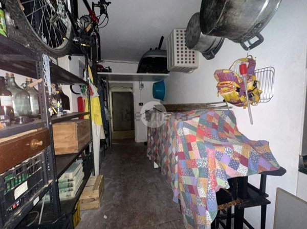 locale di sgombero in vendita a Genova in zona Borzoli