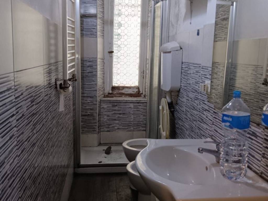 appartamento in vendita a Genova in zona Sestri Ponente