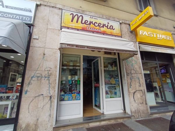 negozio in vendita a Genova in zona Marassi
