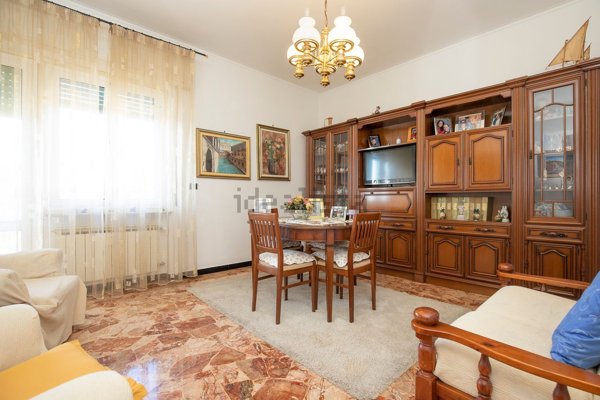 appartamento in vendita a Genova in zona Quezzi