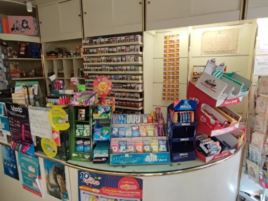 negozio in vendita a Genova in zona San Martino