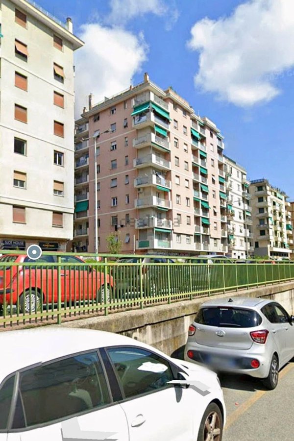 appartamento in vendita a Genova in zona Marassi