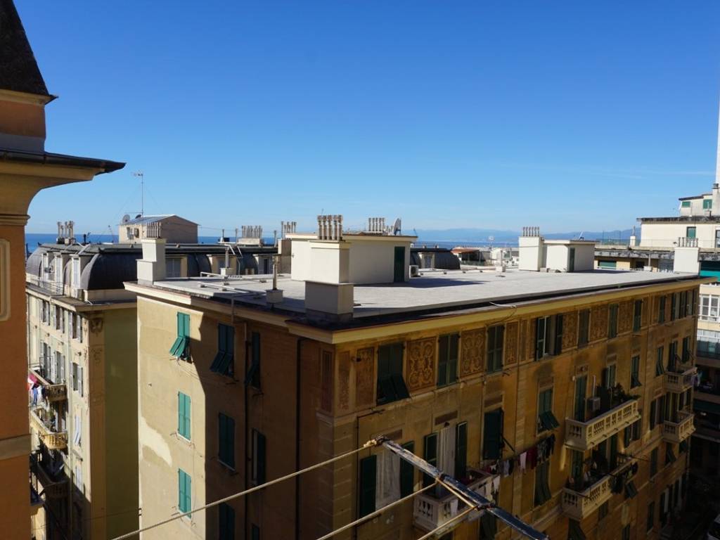 appartamento in vendita a Genova in zona Sampierdarena