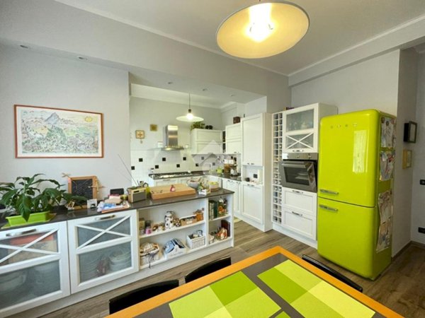 appartamento in vendita a Genova in zona Quezzi