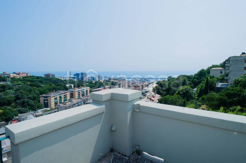 appartamento in vendita a Genova in zona Sampierdarena