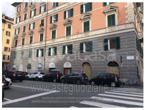 appartamento in vendita a Genova in zona Foce