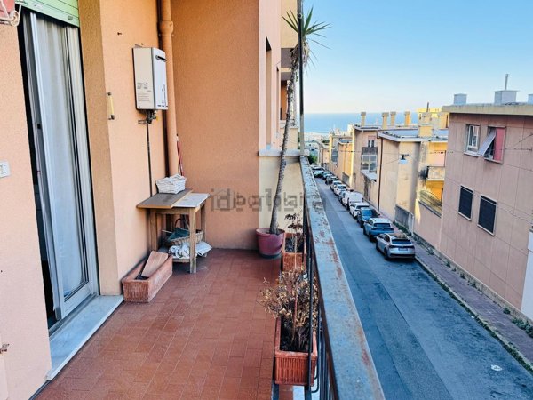 appartamento in vendita a Genova in zona Oregina