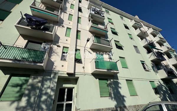 appartamento in vendita a Genova in zona Sestri Ponente