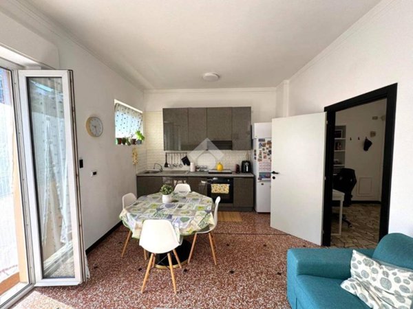 appartamento in vendita a Genova in zona Rivarolo