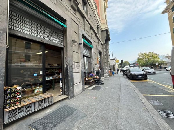 ufficio in vendita a Genova
