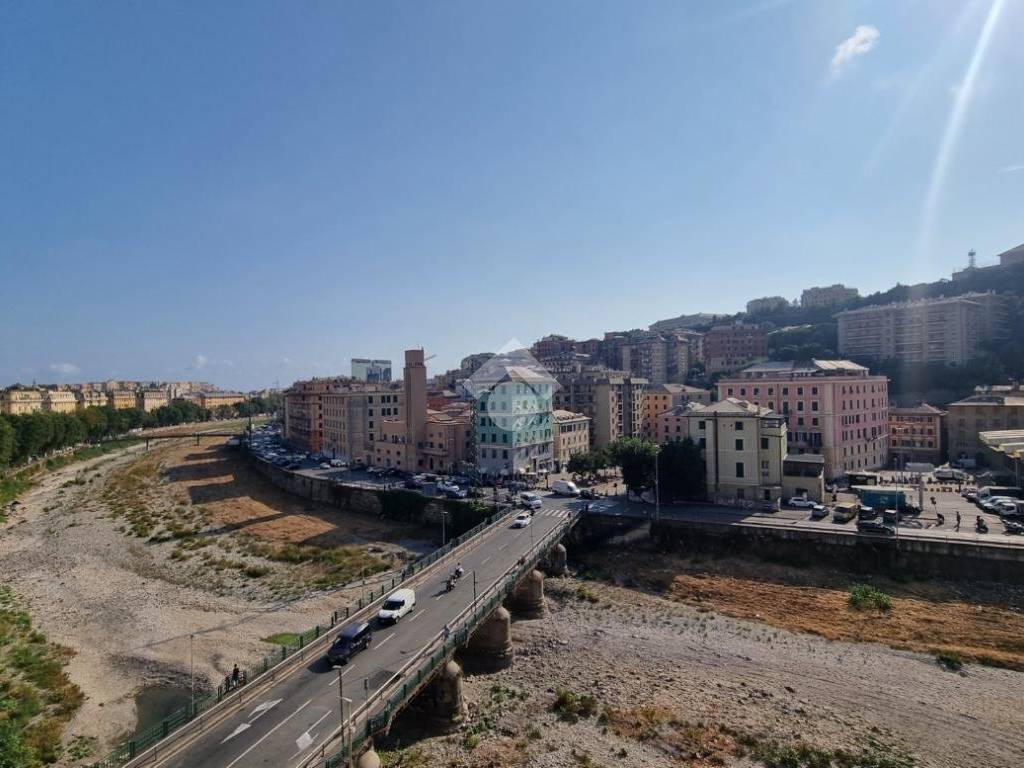 appartamento in vendita a Genova in zona Marassi