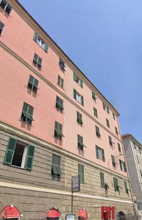 appartamento in vendita a Genova in zona Sestri Ponente