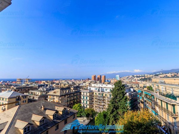 appartamento in vendita a Genova in zona Sampierdarena