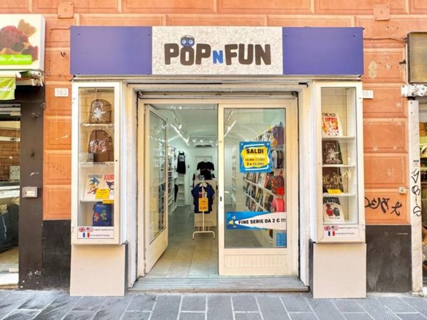 negozio in vendita a Genova in zona San Vincenzo