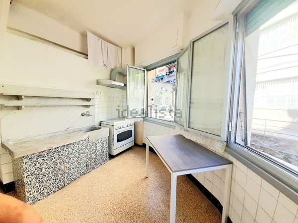 appartamento in vendita a Genova in zona Molassana