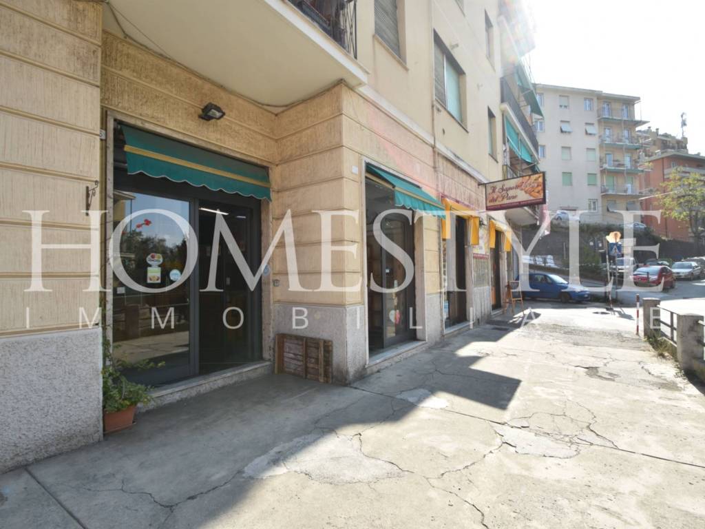 negozio in vendita a Genova in zona San Martino