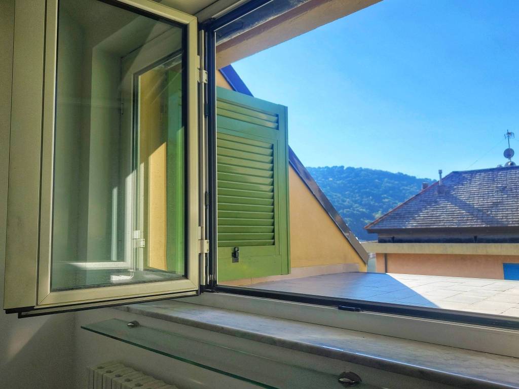 appartamento in vendita a Genova in zona Struppa