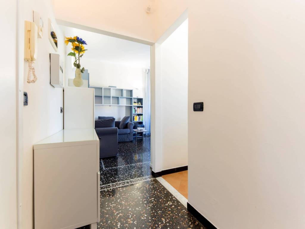 appartamento in vendita a Genova in zona San Gottardo/Sant'Eusebio