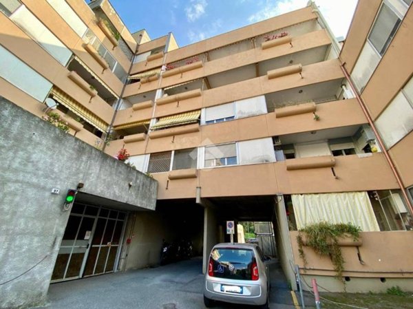appartamento in vendita a Genova in zona Struppa