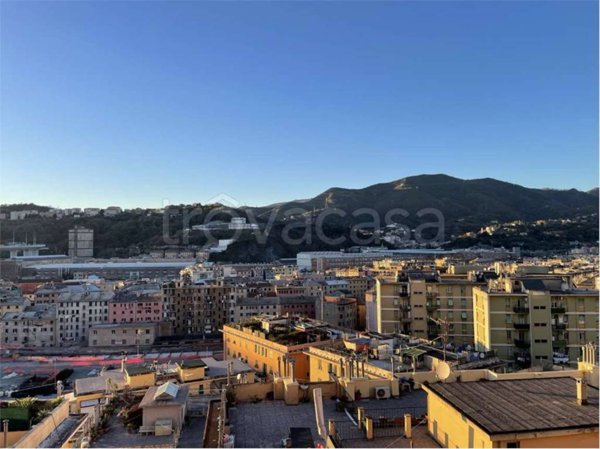 appartamento in vendita a Genova in zona Certosa