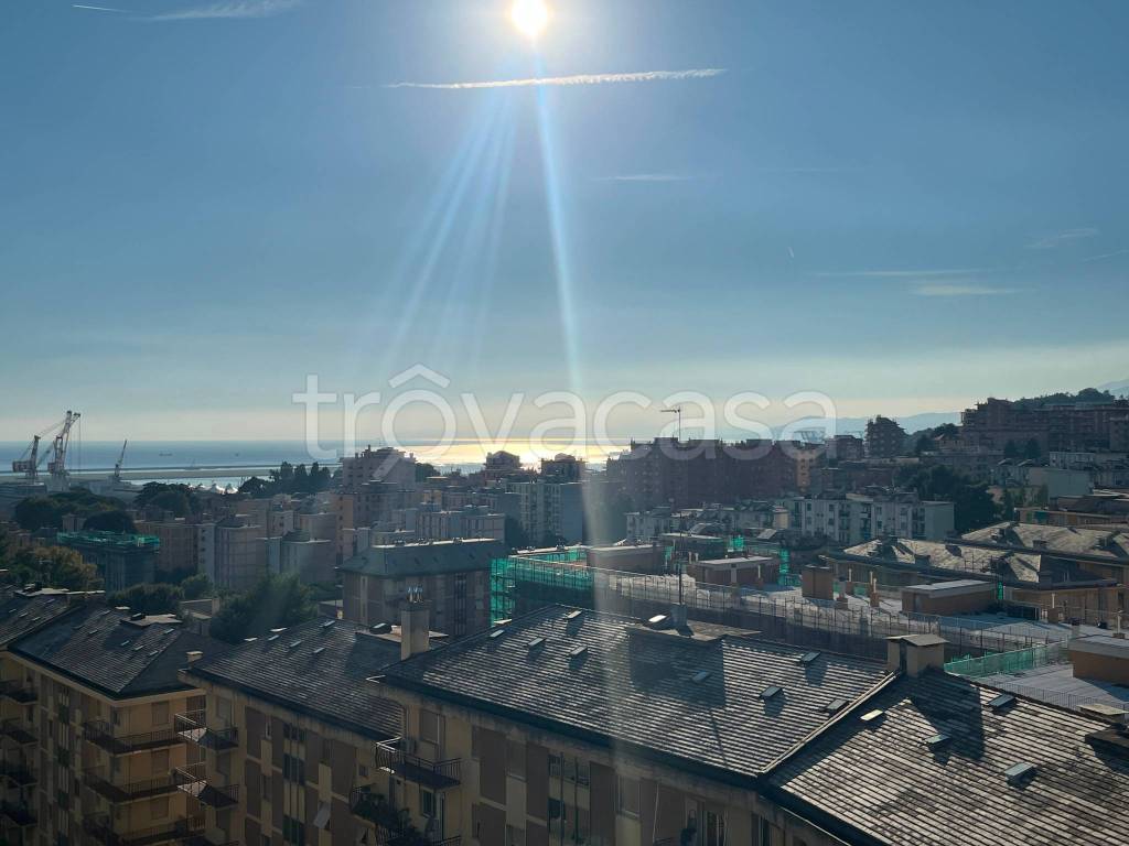 appartamento in vendita a Genova in zona Sestri Ponente