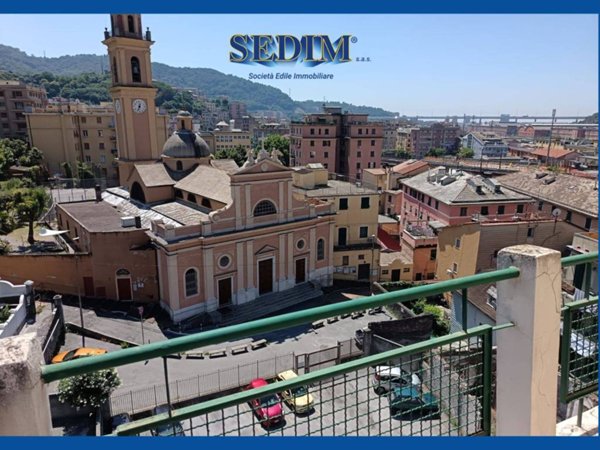 appartamento in vendita a Genova in zona Rivarolo