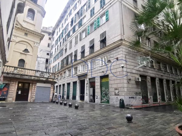 appartamento in vendita a Genova in zona Sottoripa / Maddalena / Molo