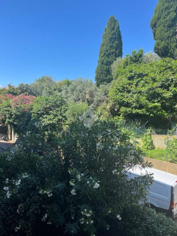 appartamento in vendita a Genova in zona Quinto al Mare