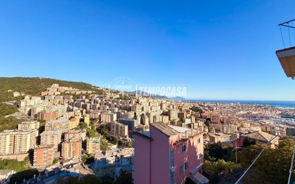 appartamento in vendita a Genova in zona Lagaccio / Granarolo