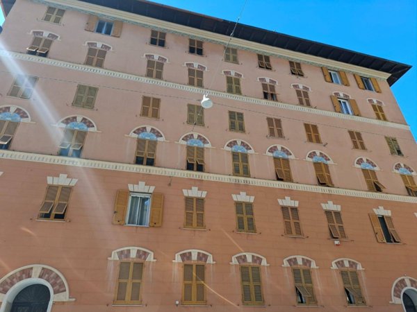 appartamento in vendita a Genova in zona Foce