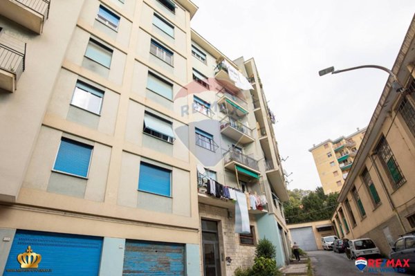 appartamento in vendita a Genova in zona Rivarolo