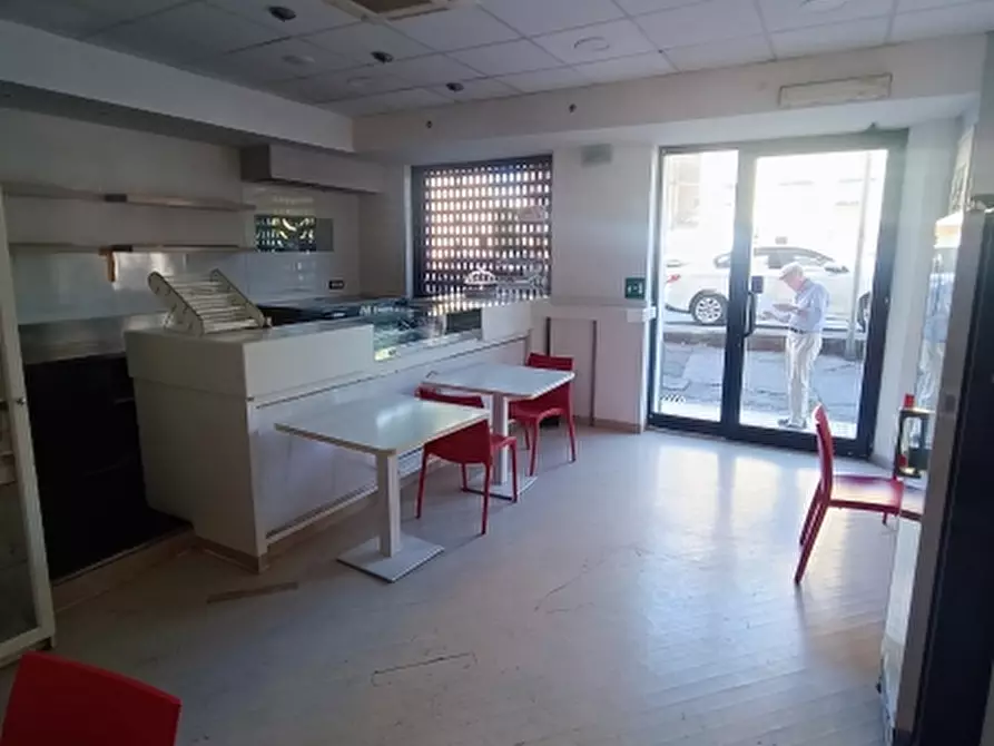 negozio in vendita a Genova in zona San Martino