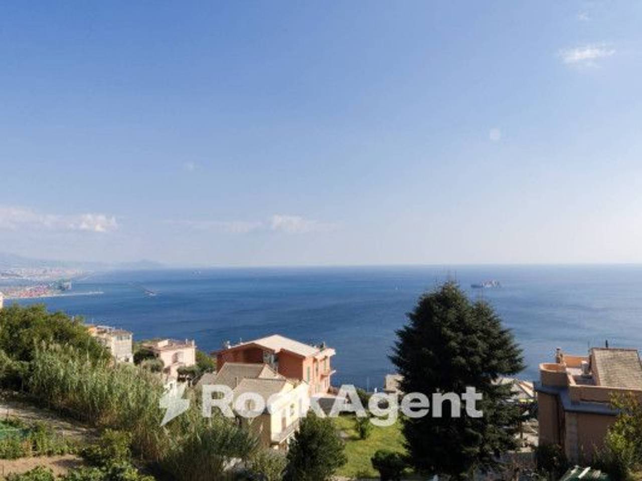 appartamento in vendita a Genova in zona Crevari