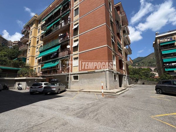 appartamento in vendita a Genova in zona Sestri Ponente