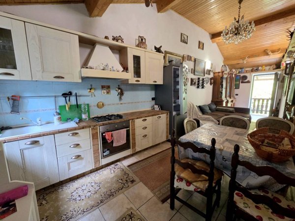 appartamento in vendita a Genova in zona Voltri