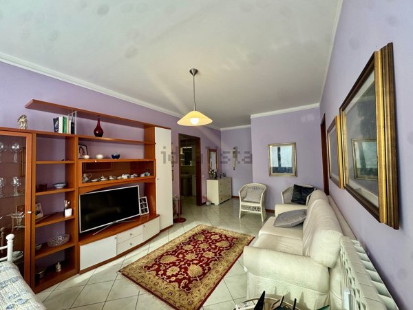 appartamento in vendita a Genova in zona Rivarolo