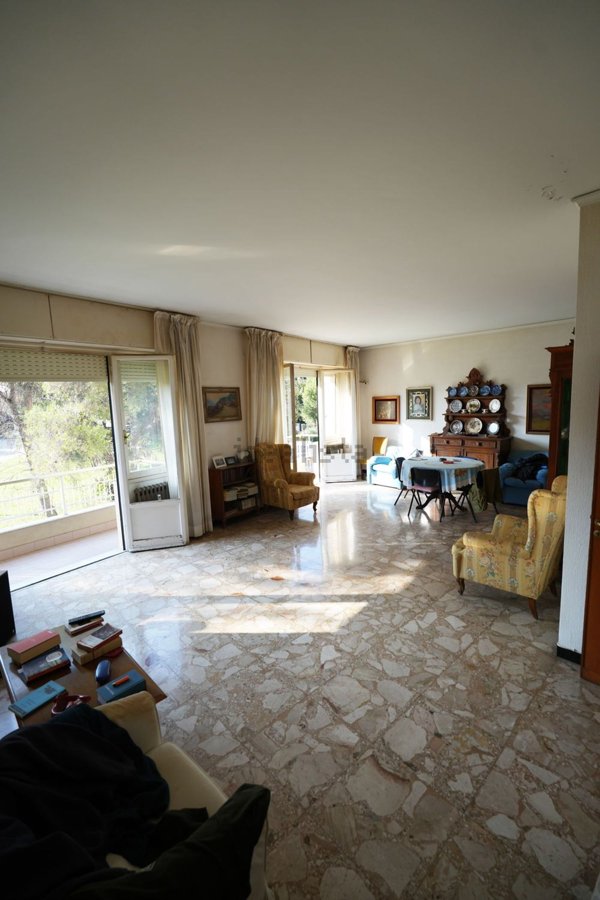 appartamento in vendita a Genova in zona Pegli