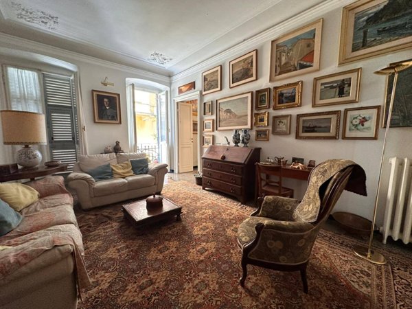 appartamento in vendita a Genova in zona Castelletto