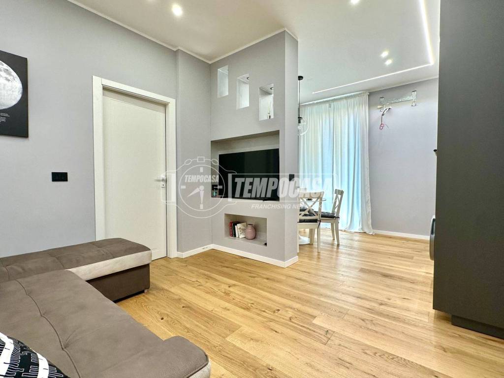 appartamento in vendita a Genova in zona Sestri Ponente