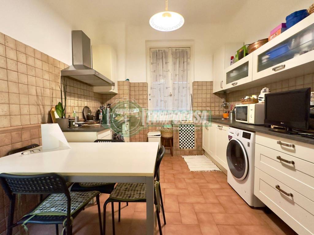 appartamento in vendita a Genova in zona Sestri Ponente