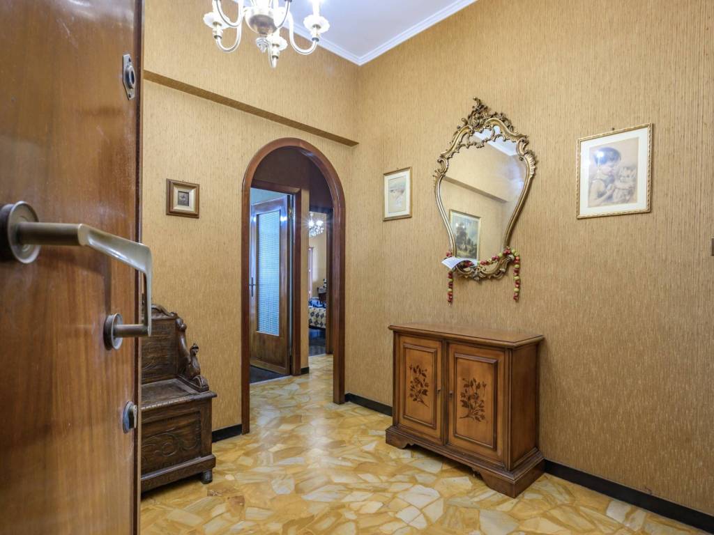 appartamento in vendita a Genova in zona Pegli