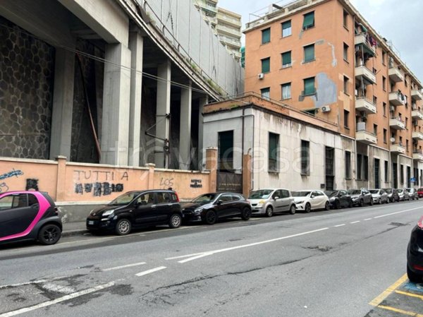 appartamento in vendita a Genova in zona Sampierdarena