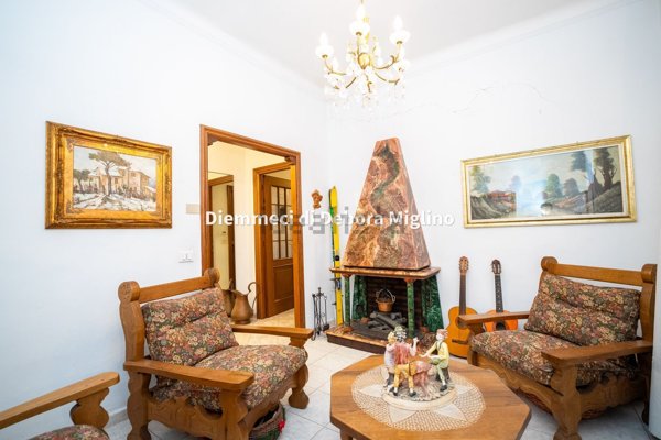 appartamento in vendita a Genova in zona Sestri Ponente