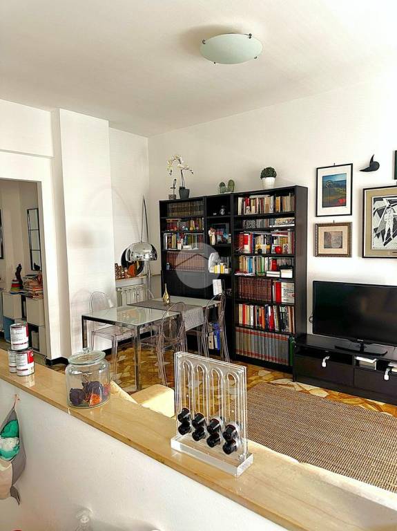 appartamento in vendita a Genova in zona Castelletto