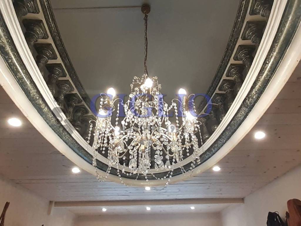 negozio in vendita a Genova in zona Foce