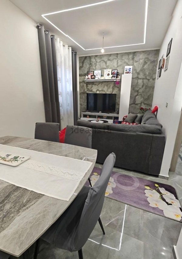 appartamento in vendita a Genova in zona Rivarolo