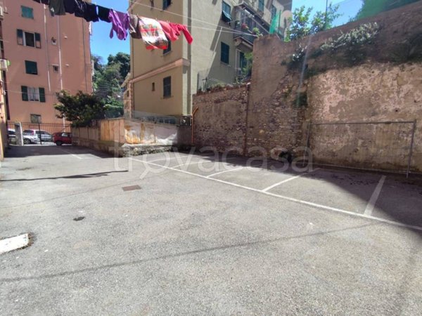negozio in vendita a Genova in zona DiNegro