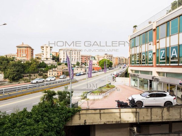 appartamento in vendita a Genova in zona Sturla