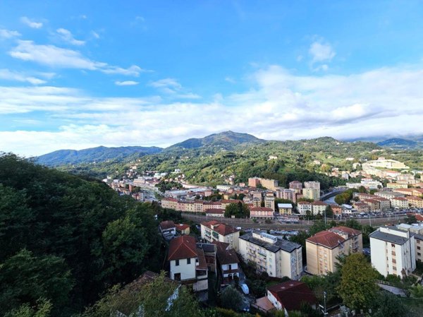 appartamento in vendita a Genova in zona Pontedecimo